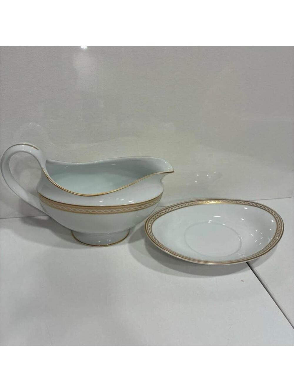 Wedgwood Embassy Granville Fine China Gravy Boat & Underplate
